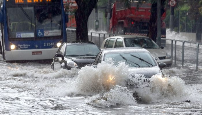 Seguros cobrem prejuízos com enchentes?